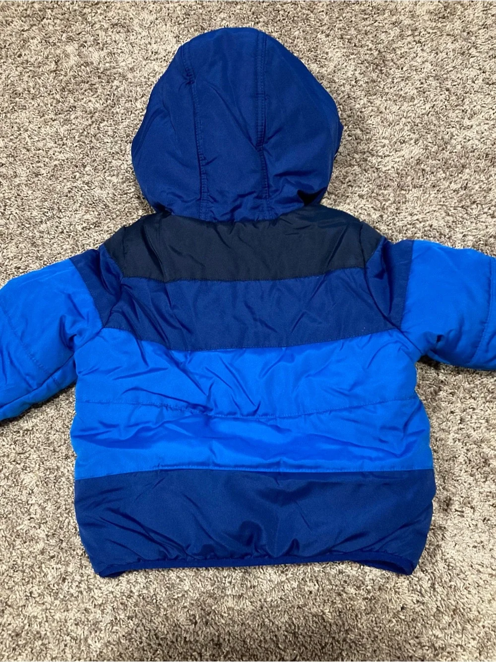 OshKosh Bgosh colorblock hooded
